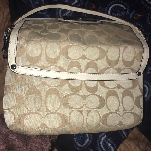 COACH Mini Pocketbook π - Picture 4 of 4